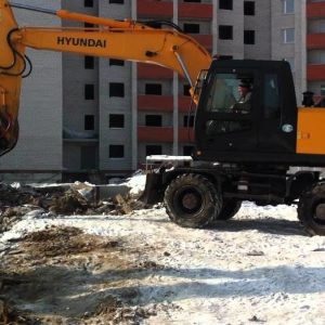 Гидромолот на HYUNDAI R170W