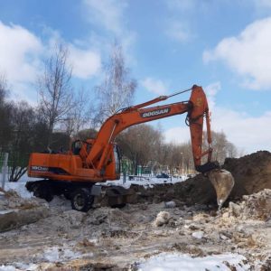 Аренда колесного гpeйфepного экскаватора «Doosan S180W»