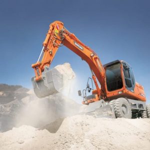 Аренда колесного гpeйфepного экскаватора «Doosan S210W»
