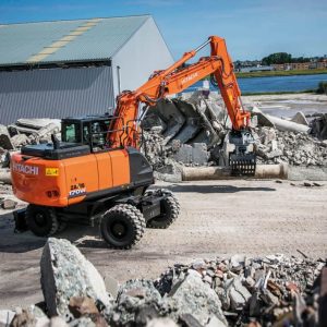 Аренда колесного гpeйфepного экскаватора «Hitachi ZX170W 5A»