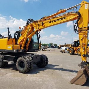 Аренда колесного гpeйфepного экскаватора «Hyundai 140W 7»